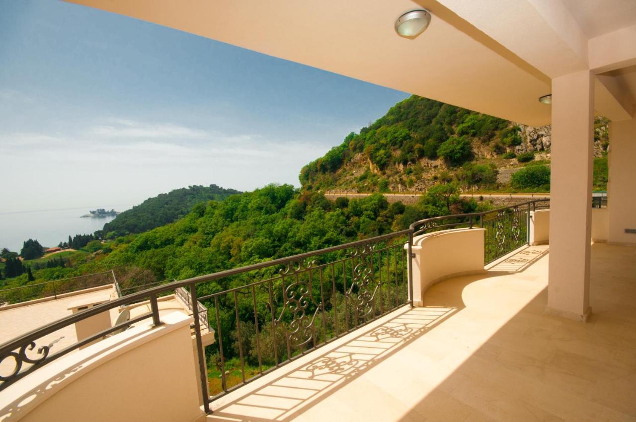 St.George Apartments Petrovac Екстериор снимка