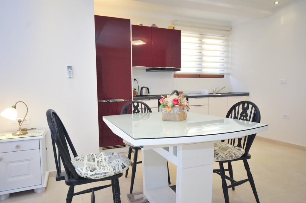 St.George Apartments Petrovac Стая снимка