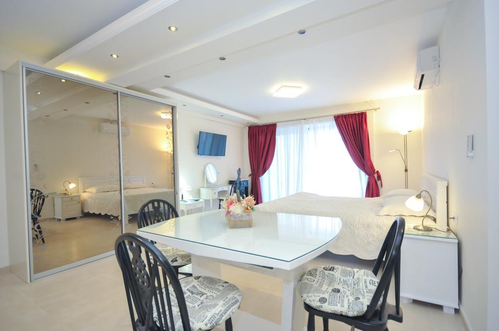 St.George Apartments Petrovac Стая снимка