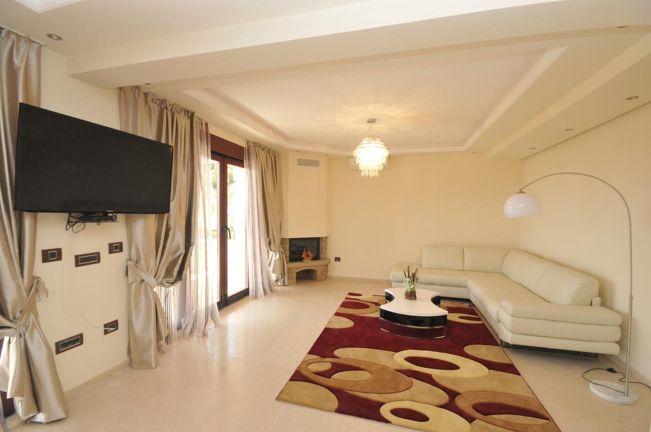 St.George Apartments Petrovac Екстериор снимка